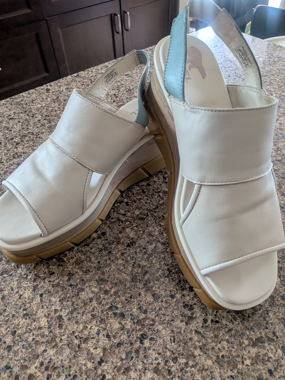 Sorel Joanie III Slingback Off White Leather Platform Sandals
